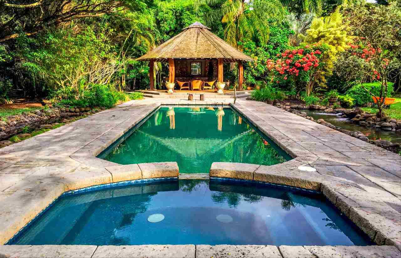 Maui's most luxurious swimming pools